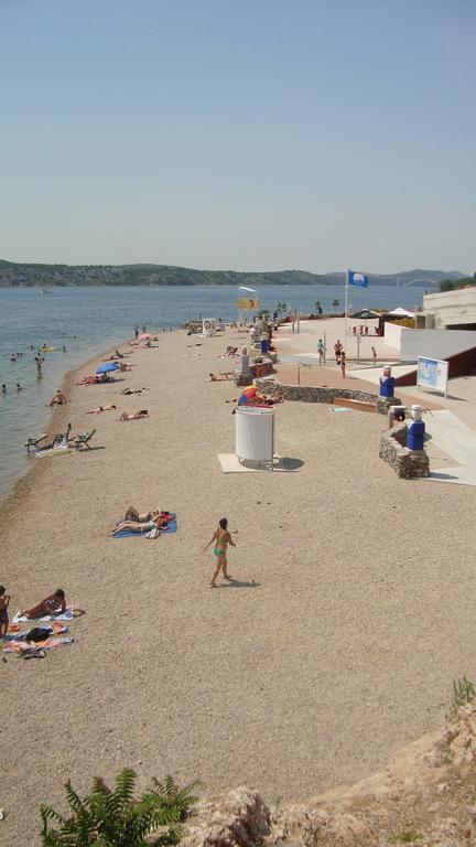 Apartments Ella Šibenik Kamer foto