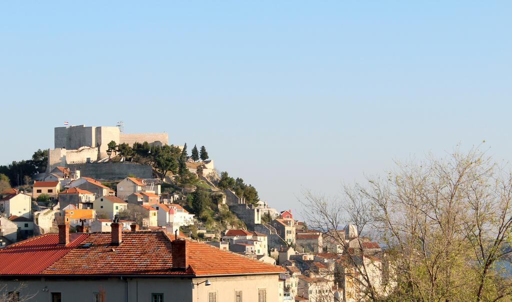 Apartments Ella Šibenik Kamer foto